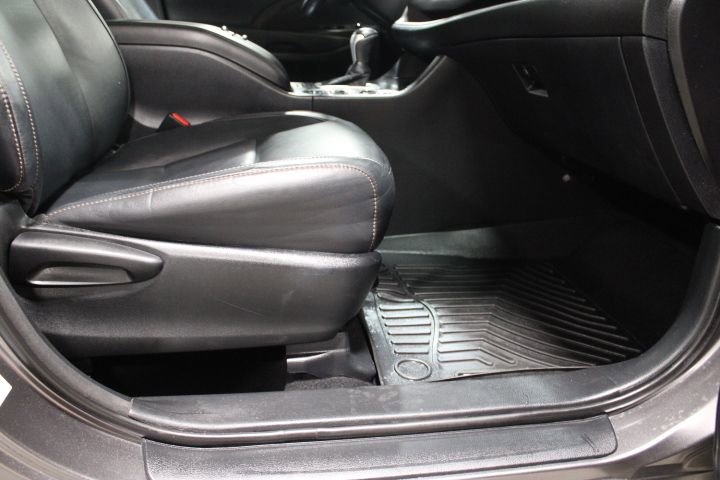 Used 2015 Toyota Highlander XLE image 27