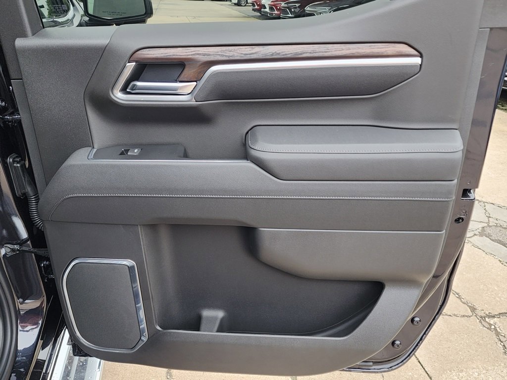 New 2026 GMC Sierra 1500 SLT w/ SLT Premium Plus Package image 40