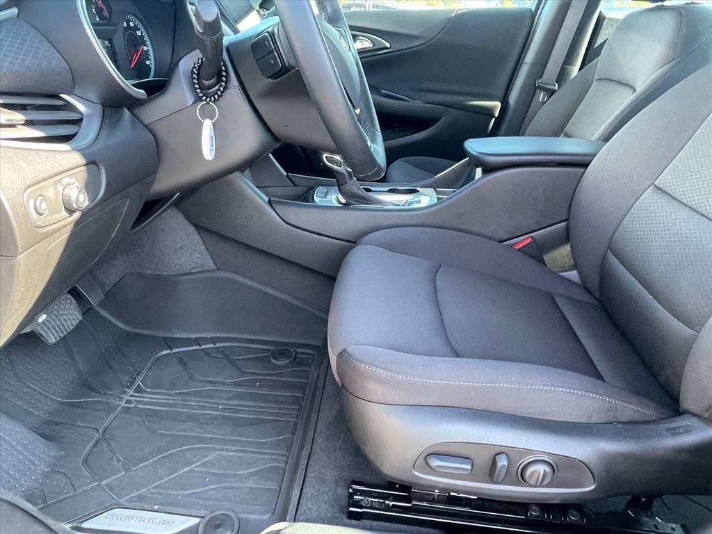 Used 2024 Chevrolet Malibu RS w/ LPO, Floor Liner Package FWD image 21
