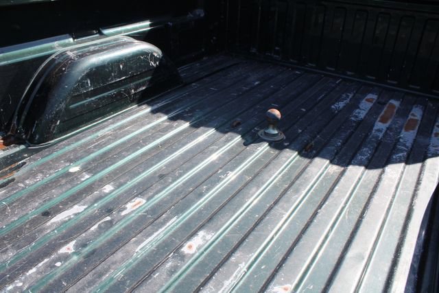 Used 2002 Chevrolet Silverado 2500 4x4 Extended Cab image 16