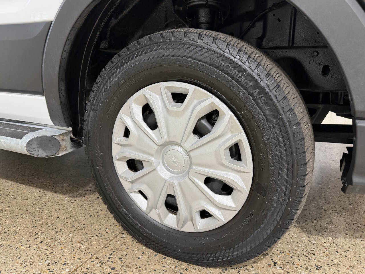 Used 2024 Ford Transit 250 Low Roof w/ Exterior Upgrade Package image 42