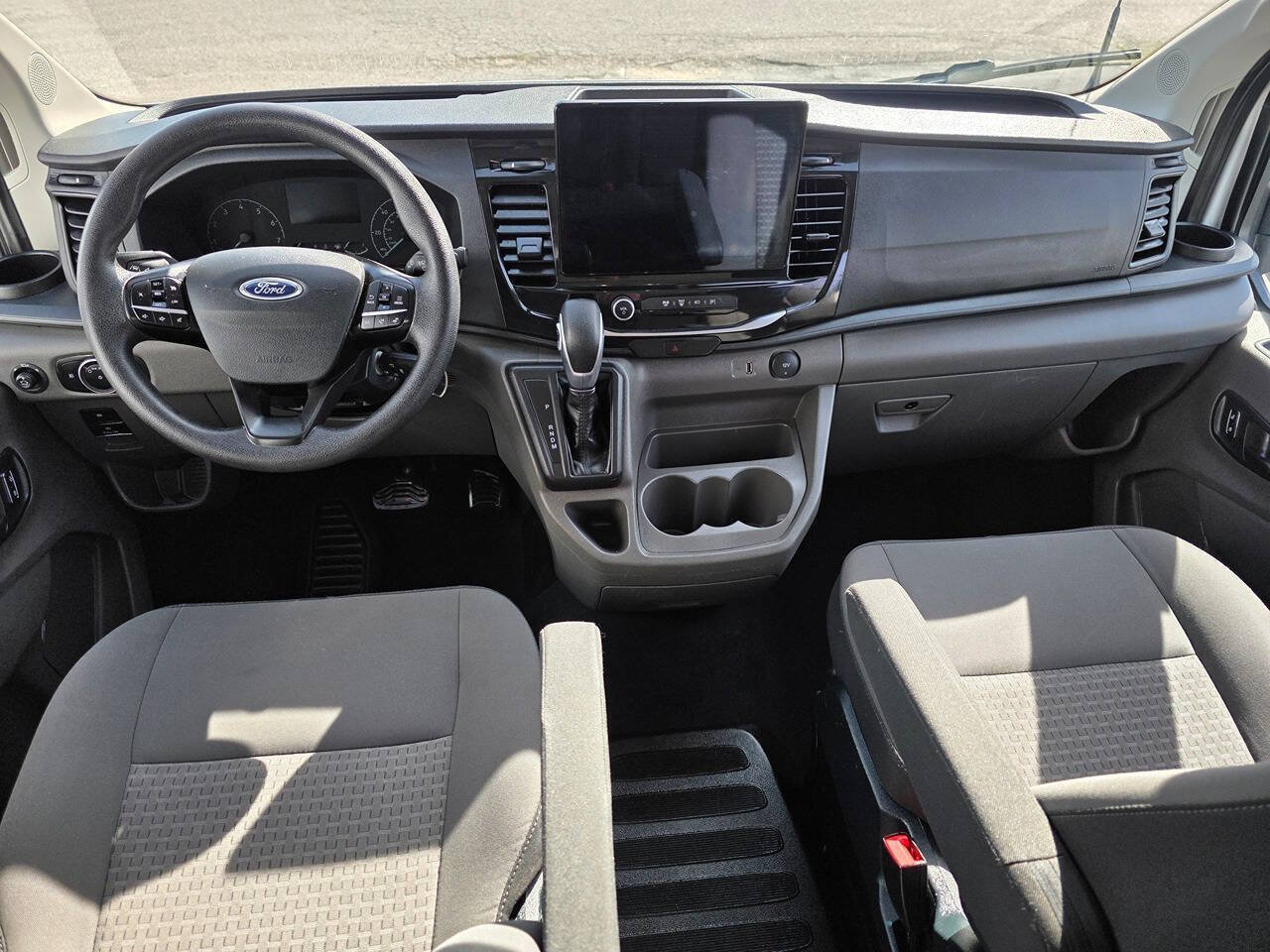 Used 2023 Ford Transit 350 XLT RWD image 8