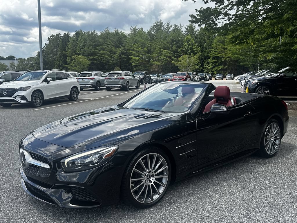 Used 2018 Mercedes-Benz SL 550 image 4