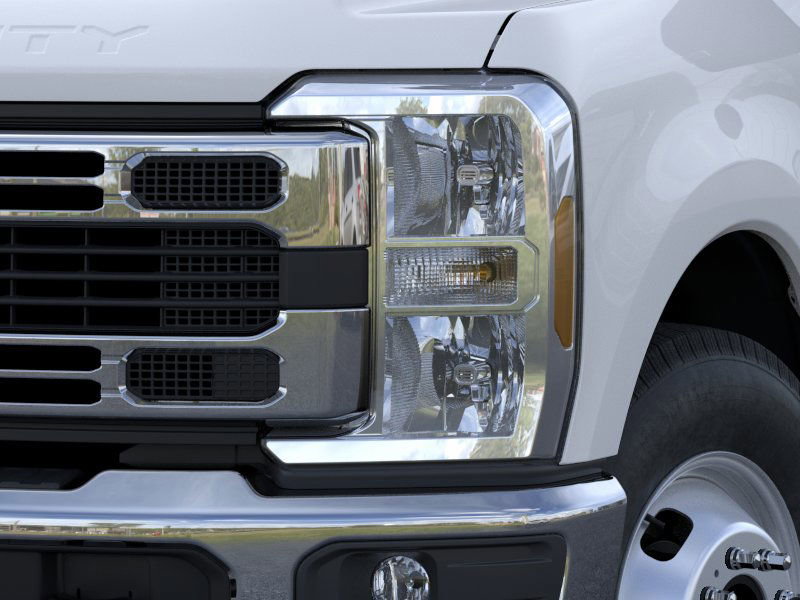 New 2025 Ford F350 XL w/ XL Chrome Package image 18