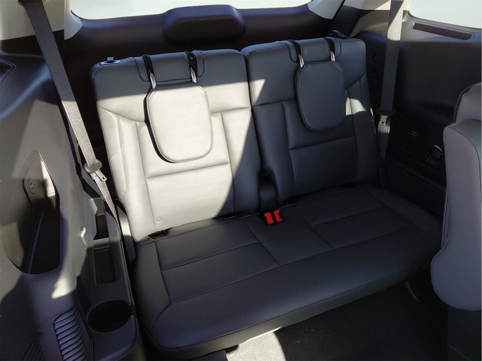 New 2026 Ford Explorer Active w/ Active Comfort Package image 21