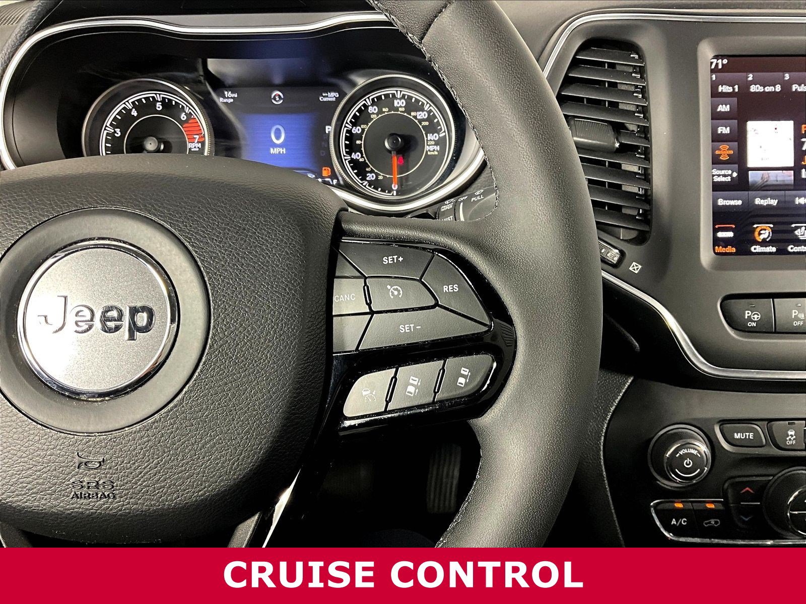 Used 2023 Jeep Cherokee Altitude Lux AWD/4WD image 12
