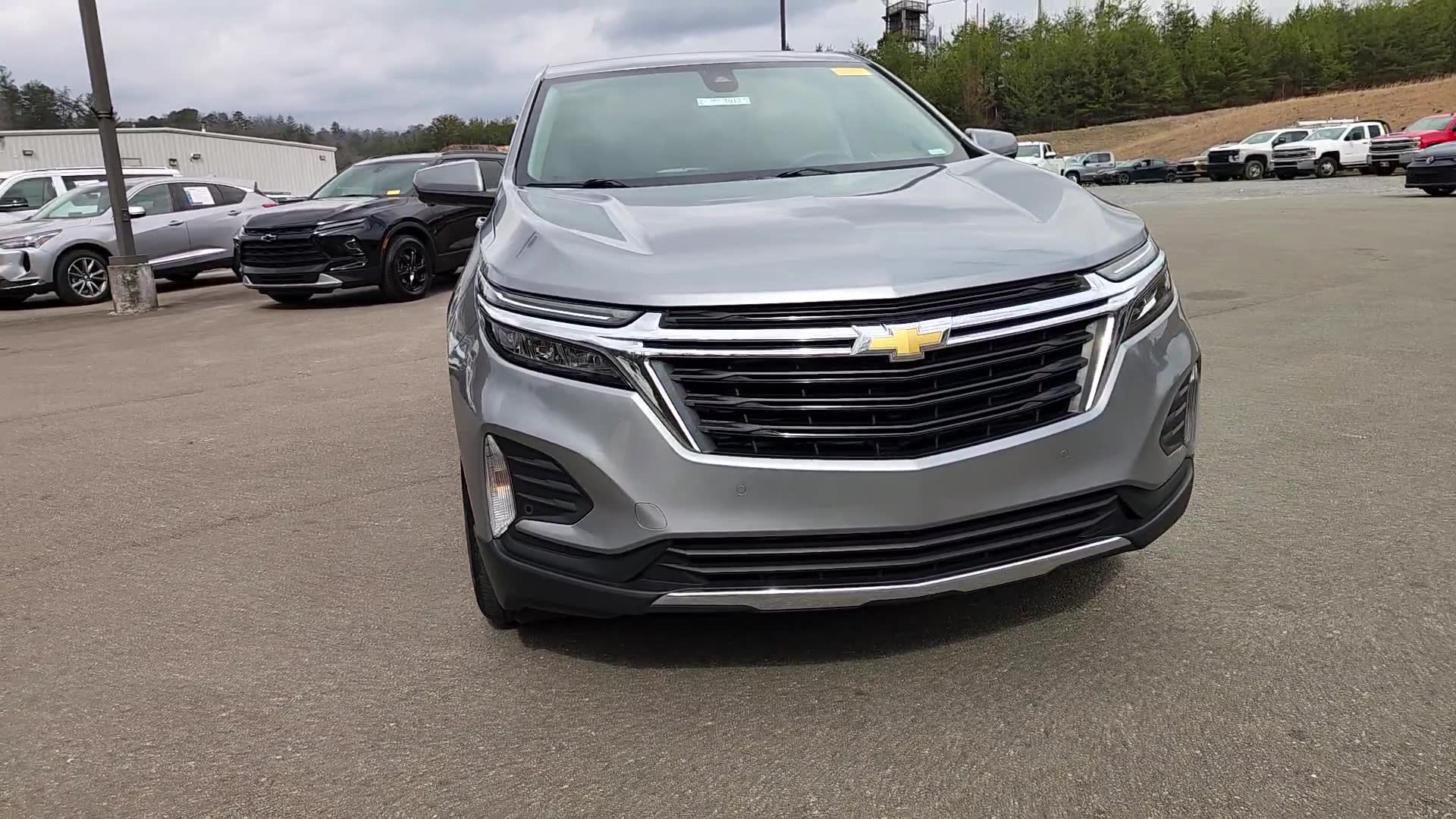 Used 2024 Chevrolet Equinox LT FWD image 17