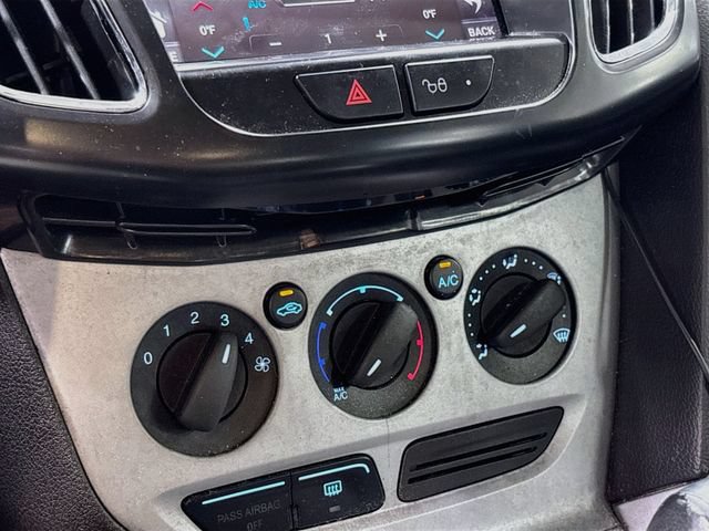 Used 2014 Ford Focus SE w/ Equipment Group 201A FWD image 14