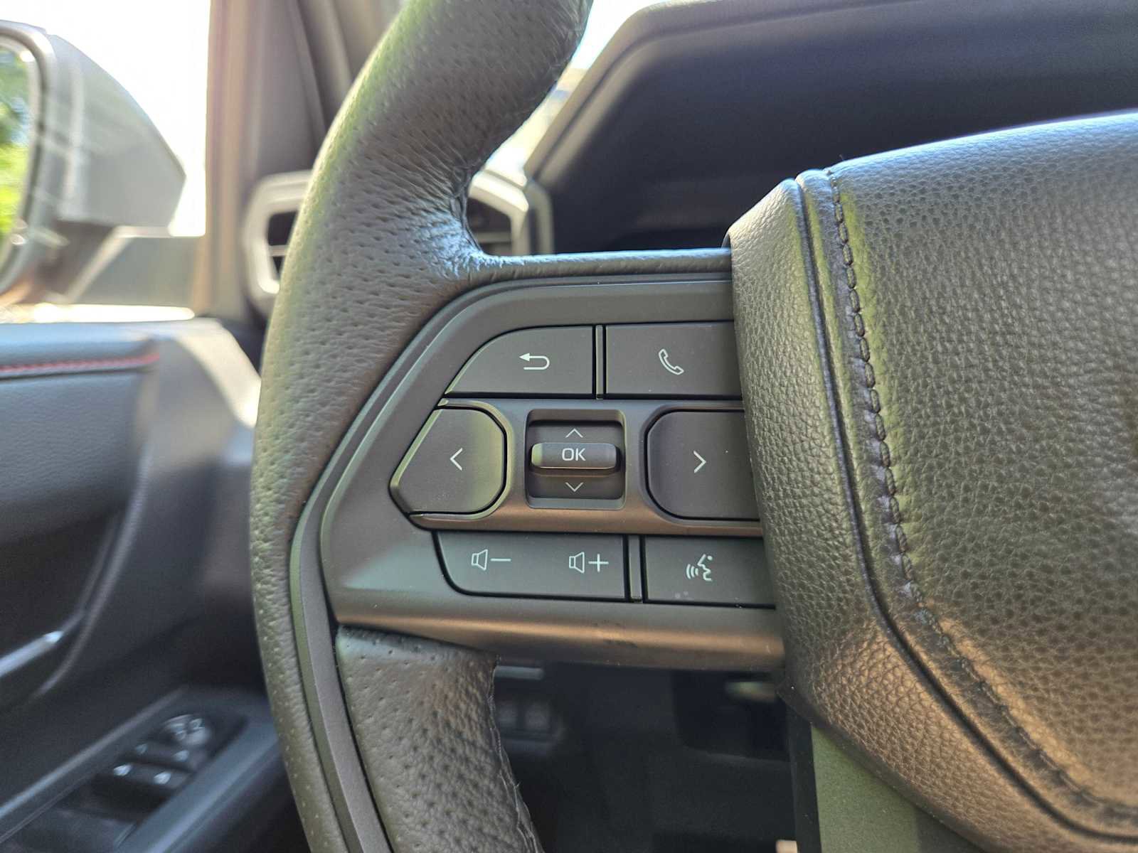 Used 2024 Toyota Tacoma TRD Pro AWD/4WD image 33
