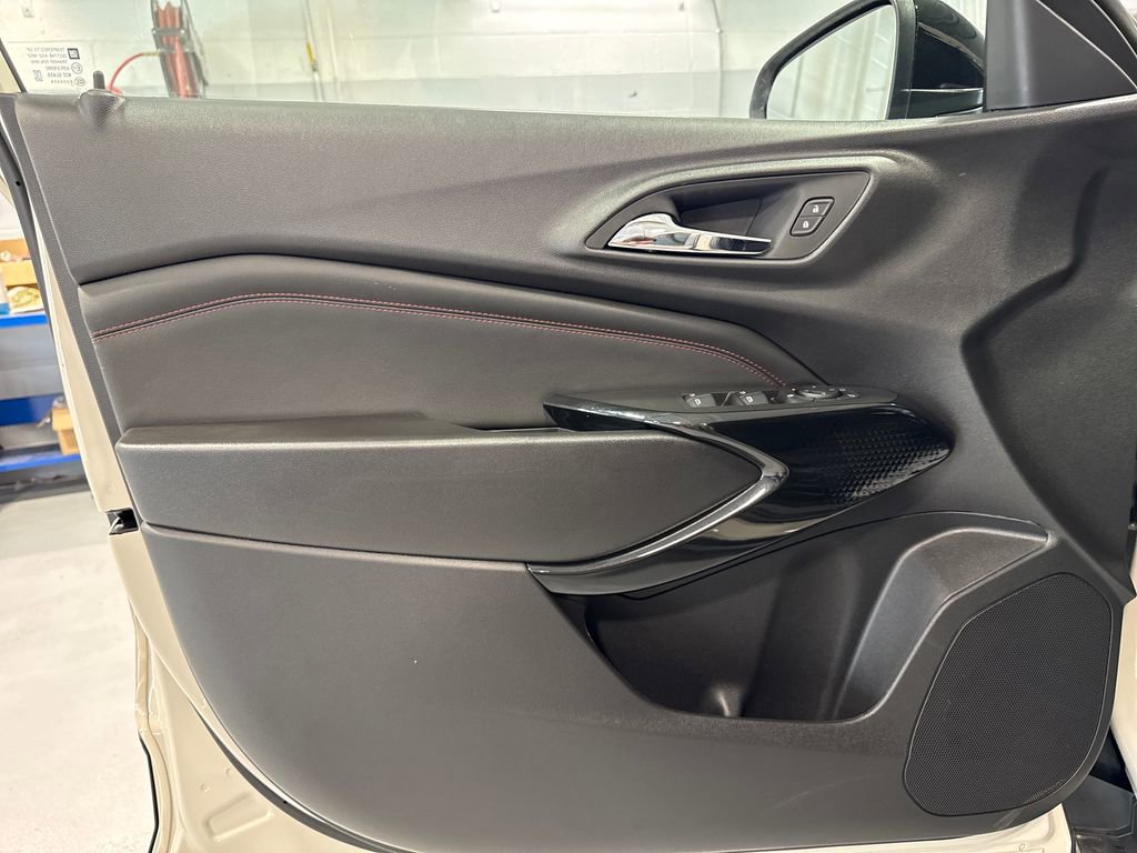 New 2026 Chevrolet Trax RS FWD image 31