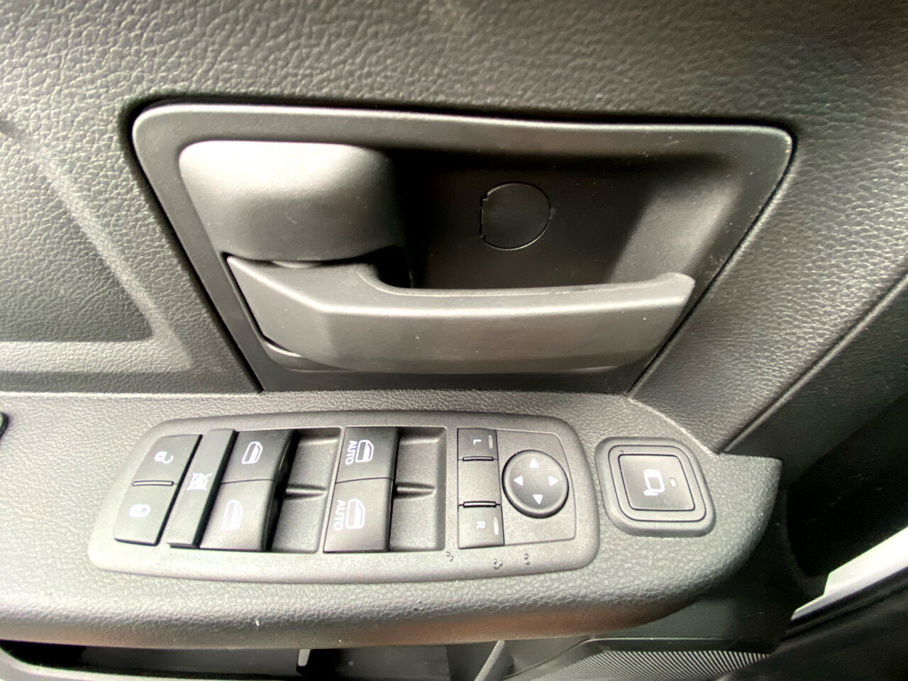 Used 2024 RAM 3500 Tradesman w/ Safety Group image 29