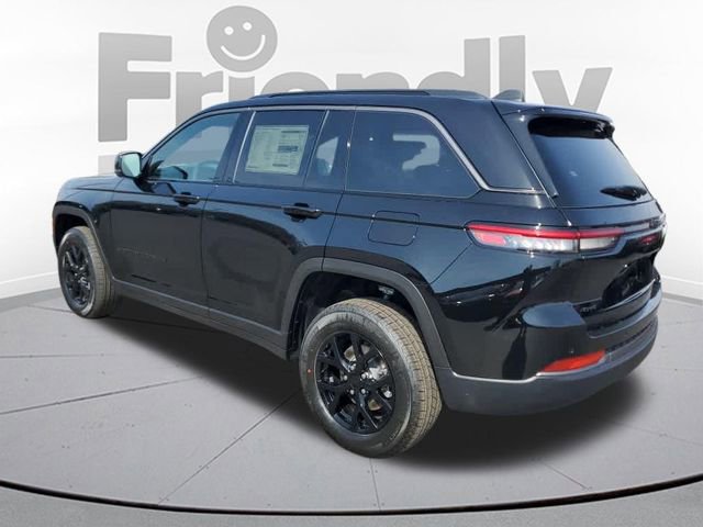 New 2026 Jeep Grand Cherokee Altitude AWD/4WD image 3