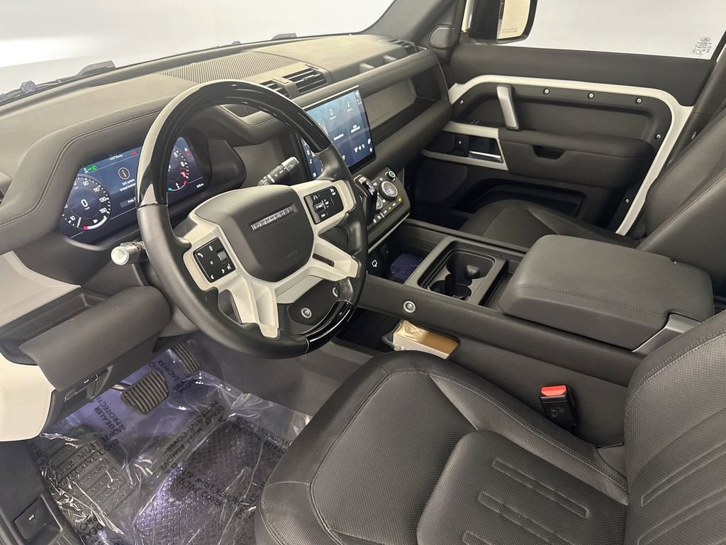 Certified 2022 Land Rover Defender 110 X-Dynamic SE AWD/4WD image 9