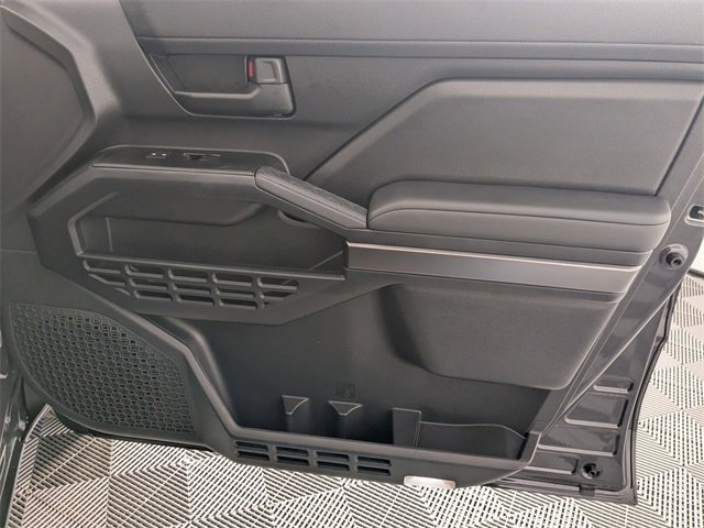 Used 2025 Toyota 4Runner SR5 image 32