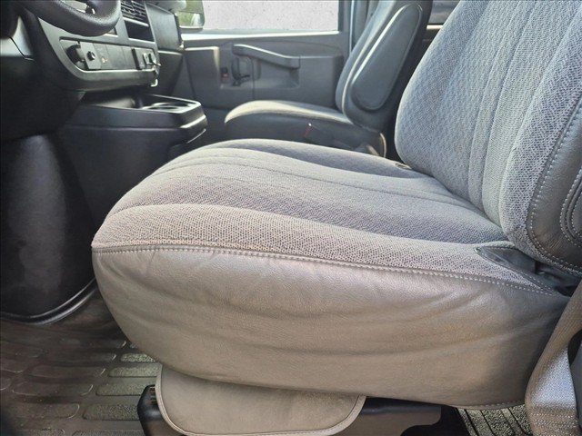 Used 2016 Chevrolet Express 2500 LT w/ LT Preferred Equipment Group RWD image 14