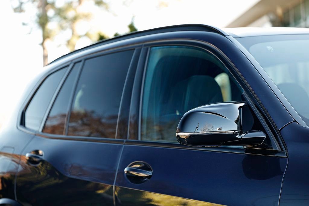 New 2026 BMW X5 M60i w/ Climate Comfort Package image 3