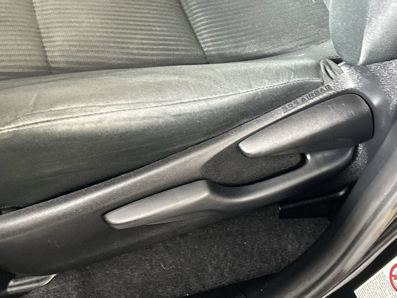Used 2017 Toyota RAV4 LE FWD image 20