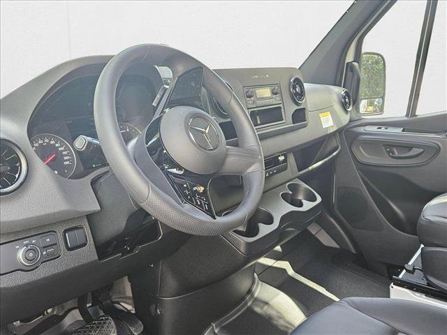 New 2025 Mercedes-Benz Sprinter 2500 image 3