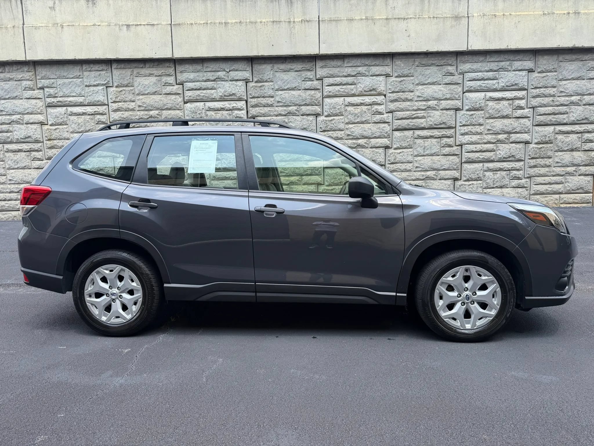 Used 2023 Subaru Forester AWD/4WD image 6
