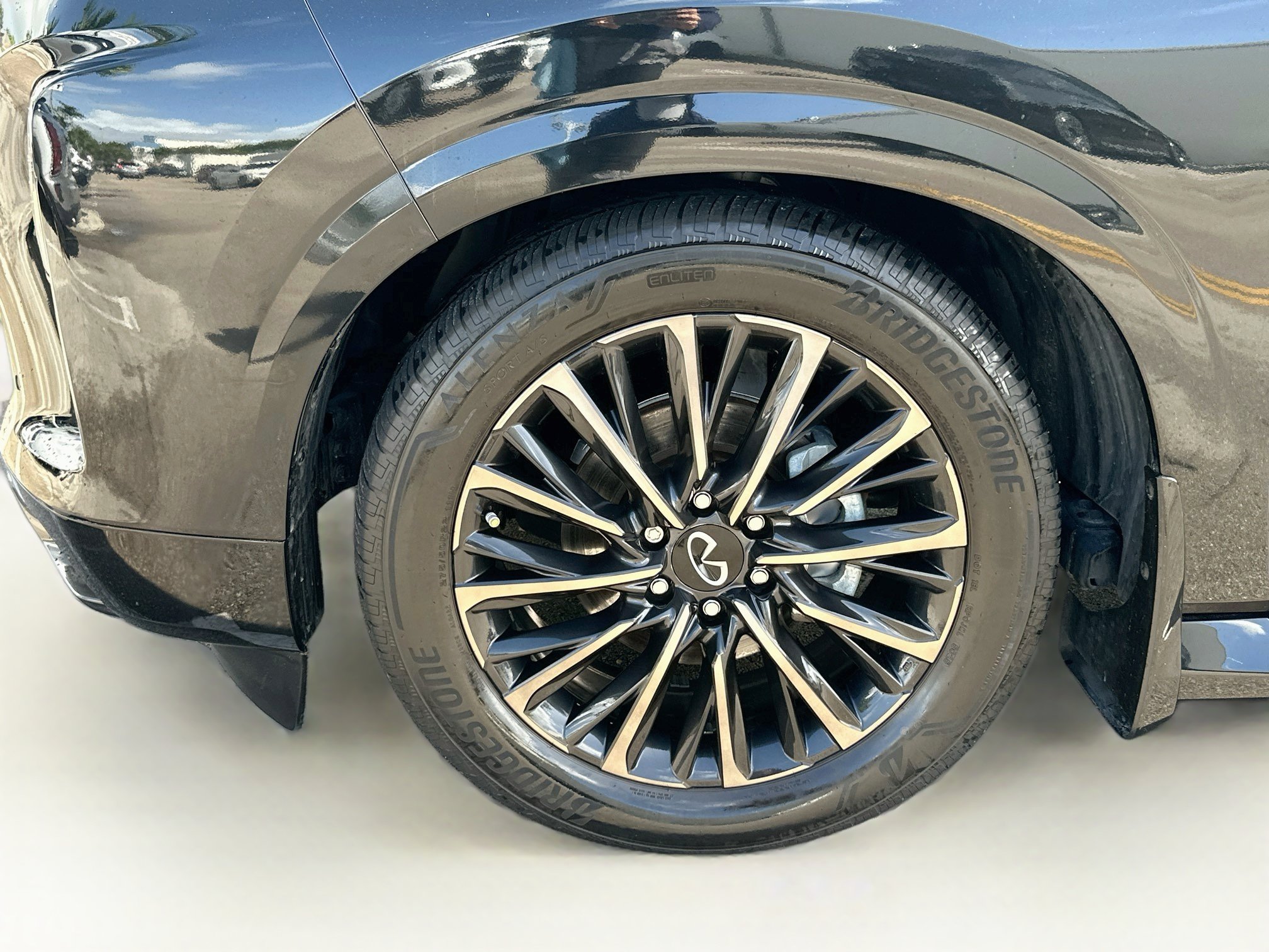Used 2025 INFINITI QX80 Autograph w/ Autograph Exterior Package AWD/4WD image 34