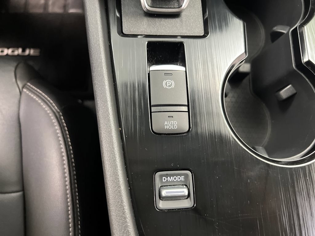 Used 2026 Nissan Rogue SL FWD image 50