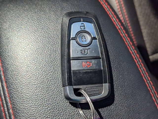Used 2025 Ford Escape ST-Line AWD/4WD image 28