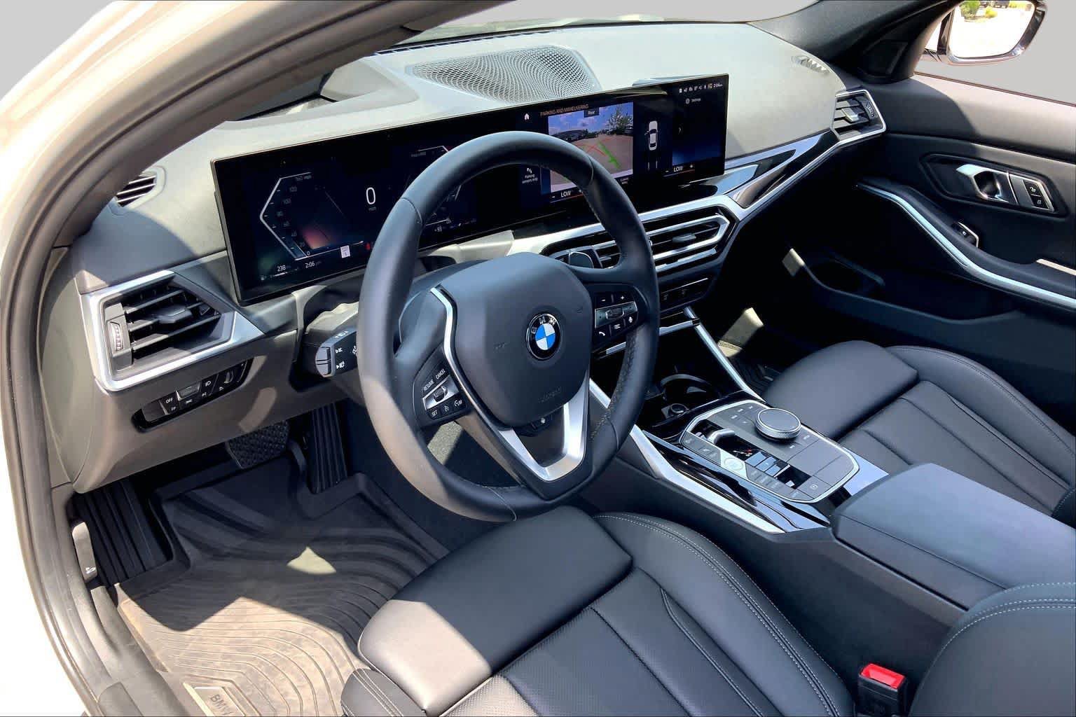 Used 2023 BMW 330i xDrive Sedan w/ Premium Package AWD/4WD image 16