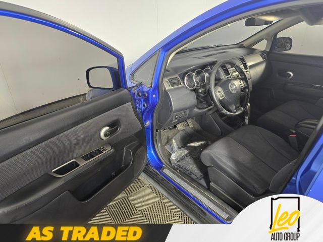 Used 2008 Nissan Versa Hatchback w/ Convenience Pkg FWD image 9