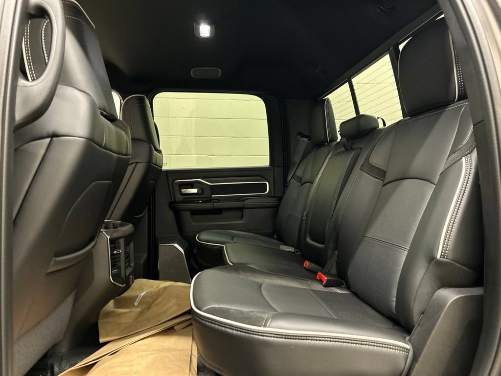 New 2026 RAM 4500 4x4 Crew Cab DRW w/ Laramie Trim Package image 8