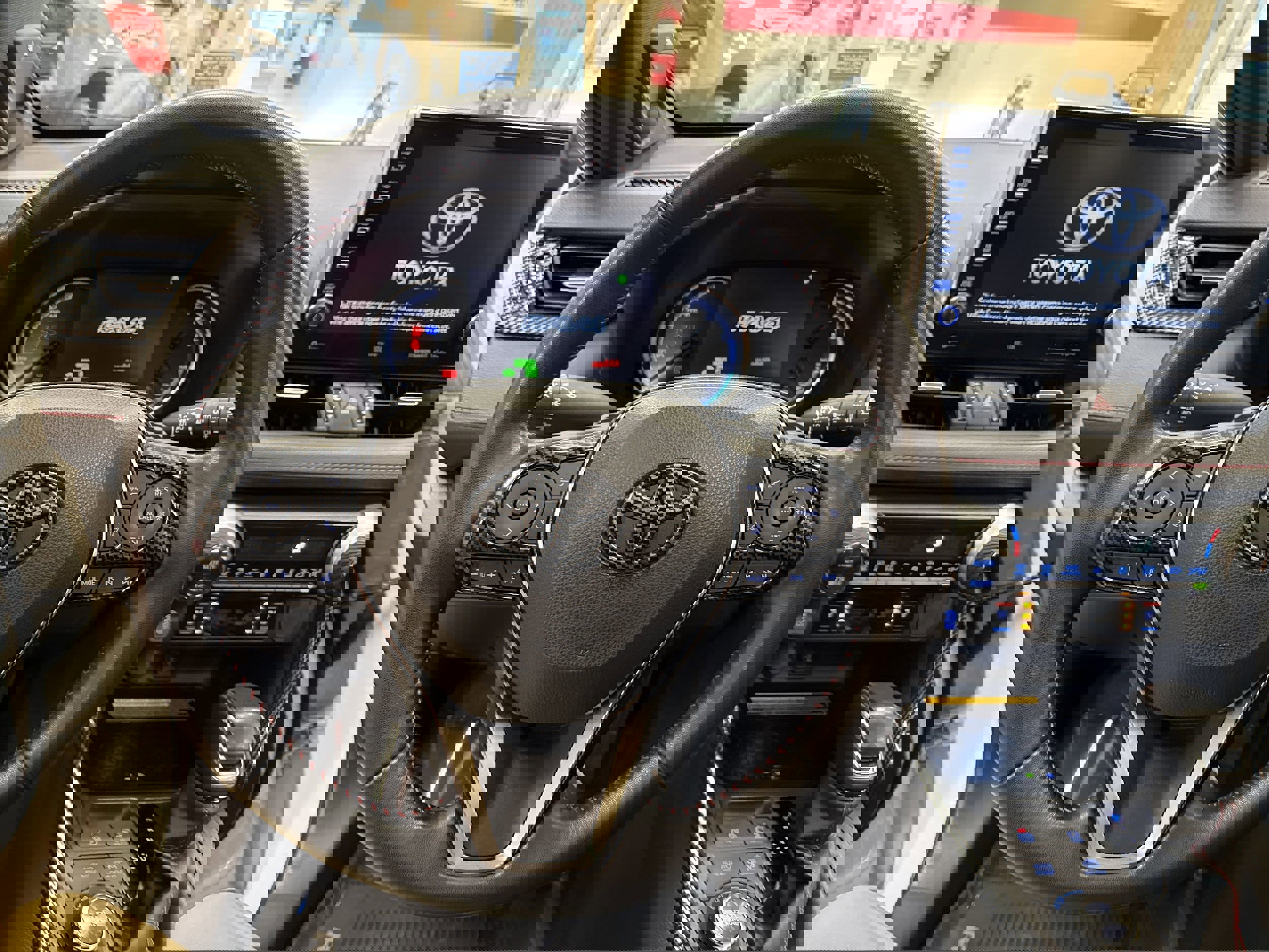 Used 2021 Toyota RAV4 XSE w/ Premium Package image 32