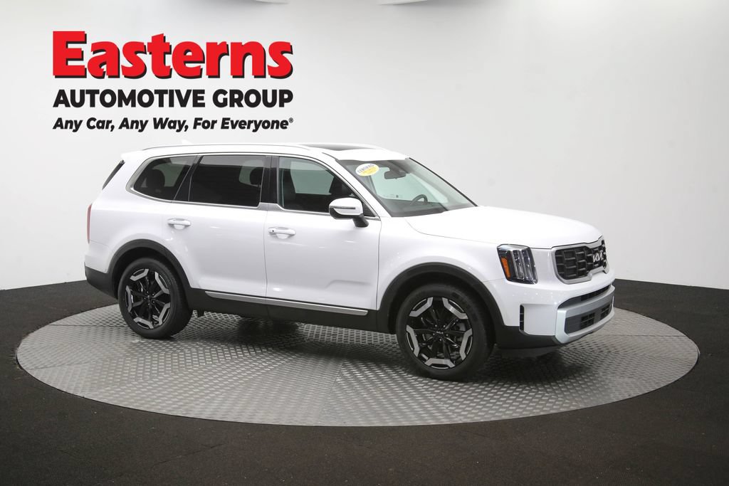Used 2025 Kia Telluride S FWD image 51
