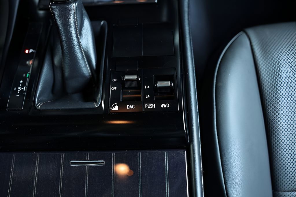 Used 2020 Lexus GX 460 Premium w/ Premium Package image 44