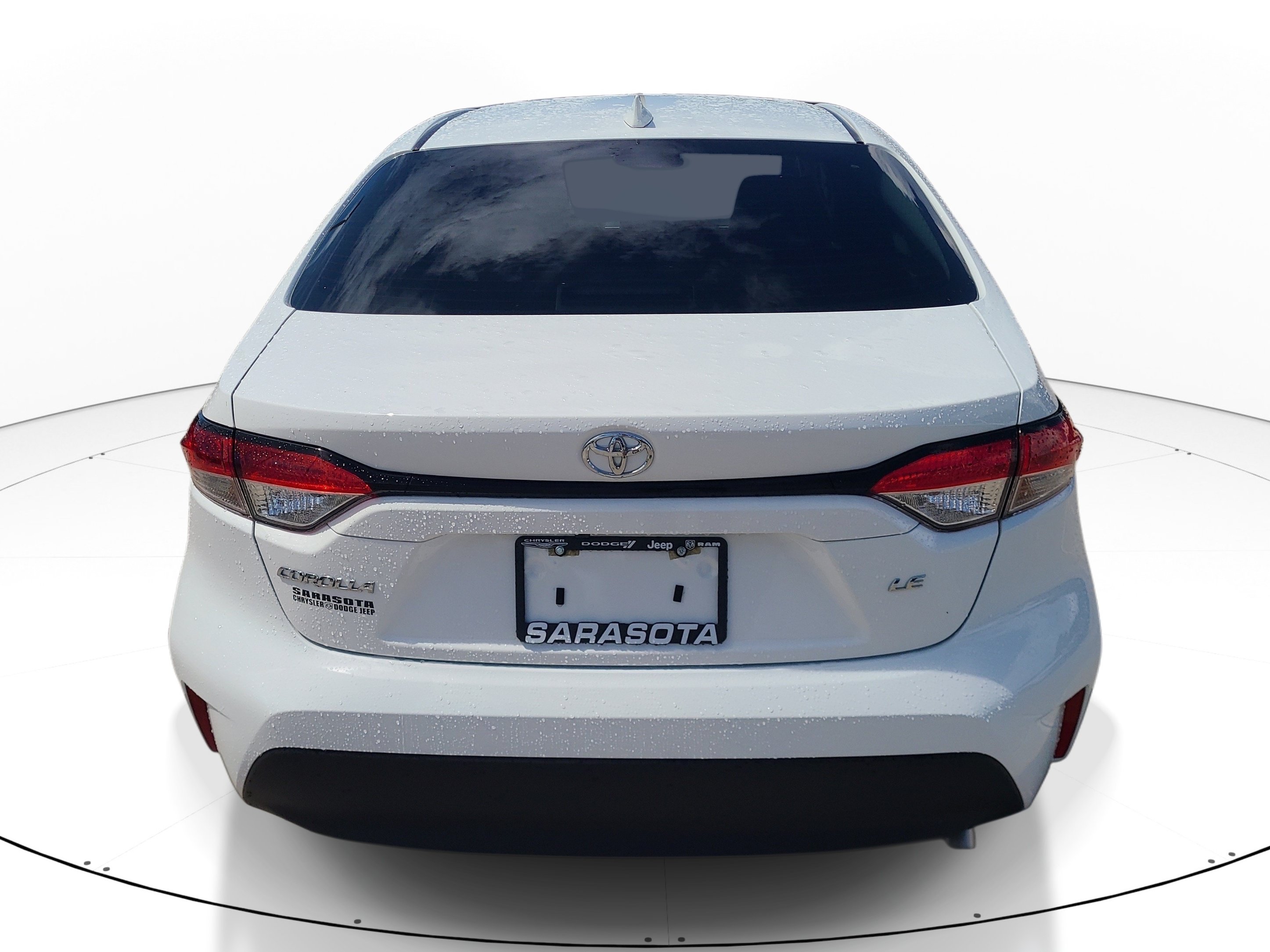 Used 2025 Toyota Corolla LE FWD image 5