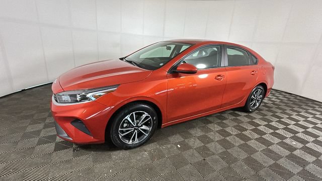 Used 2022 Kia Forte LXS FWD image 6