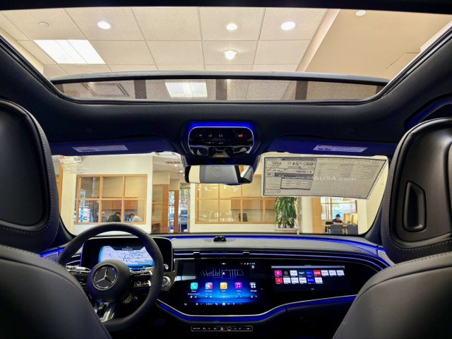 New 2026 Mercedes-Benz E 53 AMG e 4MATIC Sedan image 37