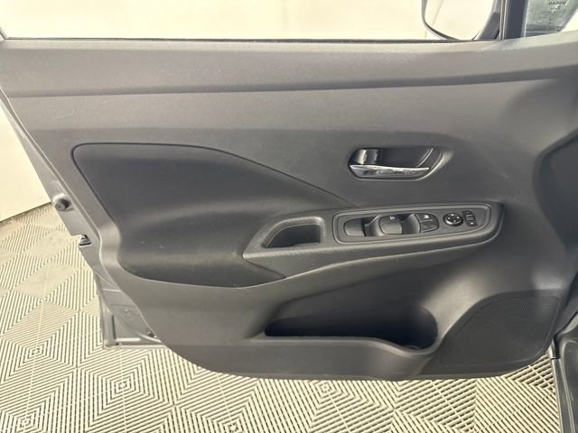 Used 2021 Nissan Versa SV image 25