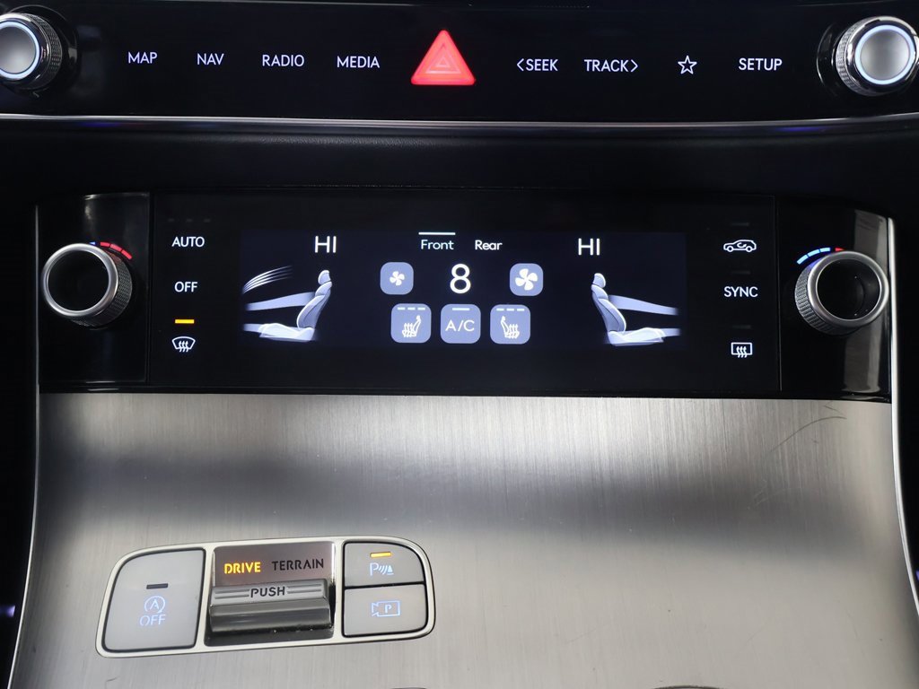 Used 2026 Genesis GV70 2.5T Select image 49