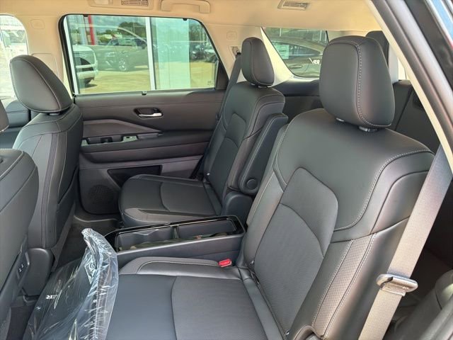 New 2026 Nissan Pathfinder SL FWD image 19