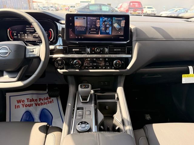 New 2026 Nissan Pathfinder SL image 26