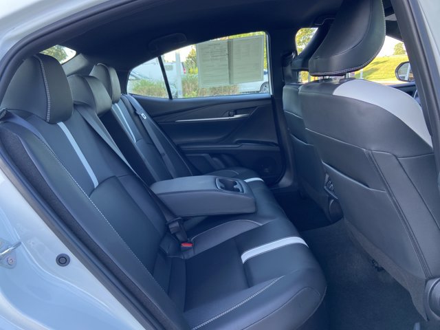 Used 2025 Toyota Camry SE FWD image 17