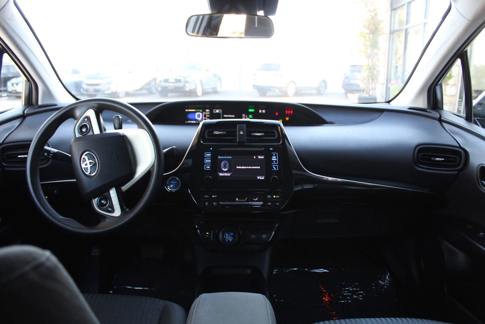 Used 2017 Toyota Prius Four FWD image 13