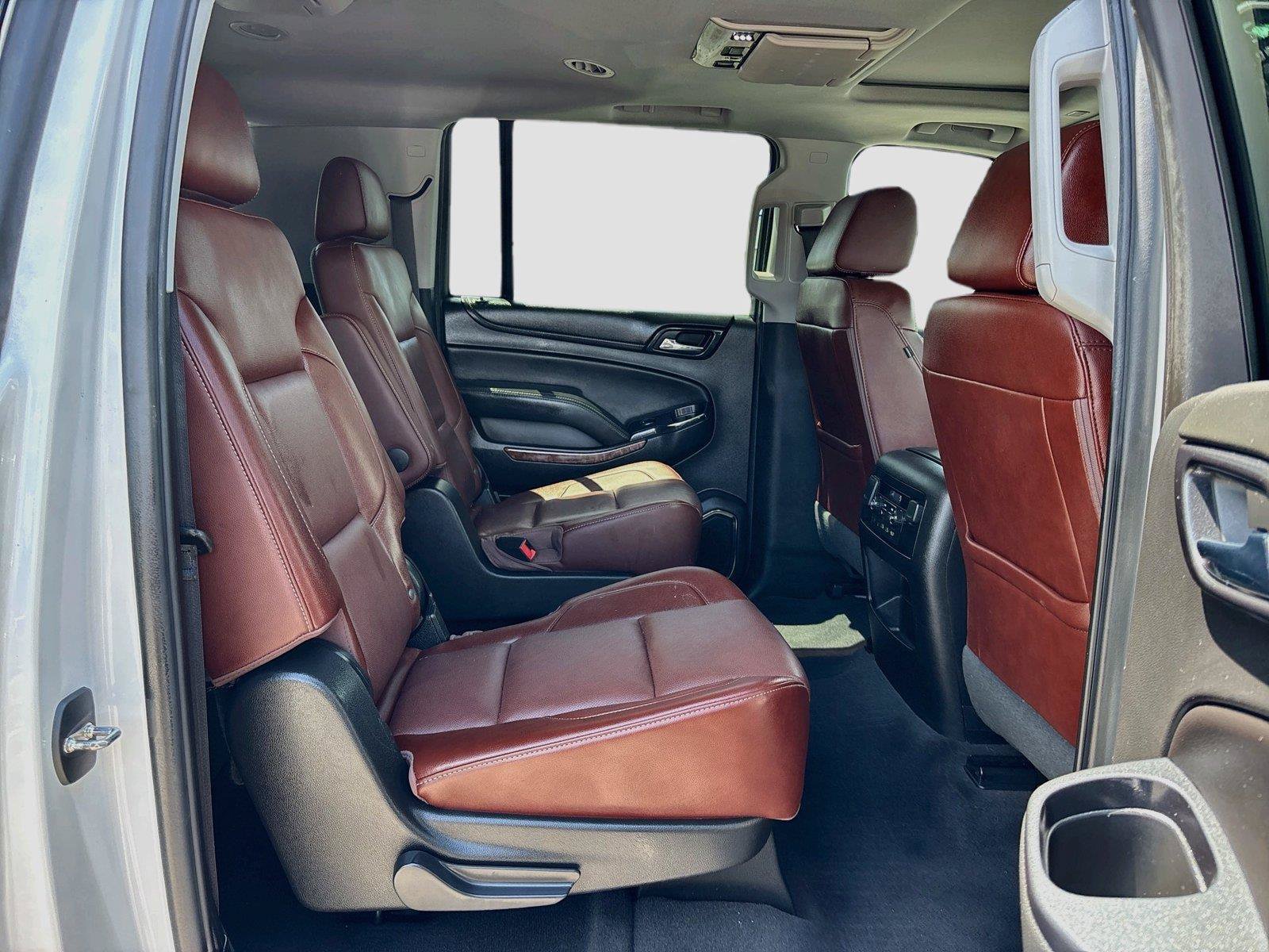 Used 2019 Chevrolet Suburban Premier w/ Premier Plus Edition AWD/4WD image 29