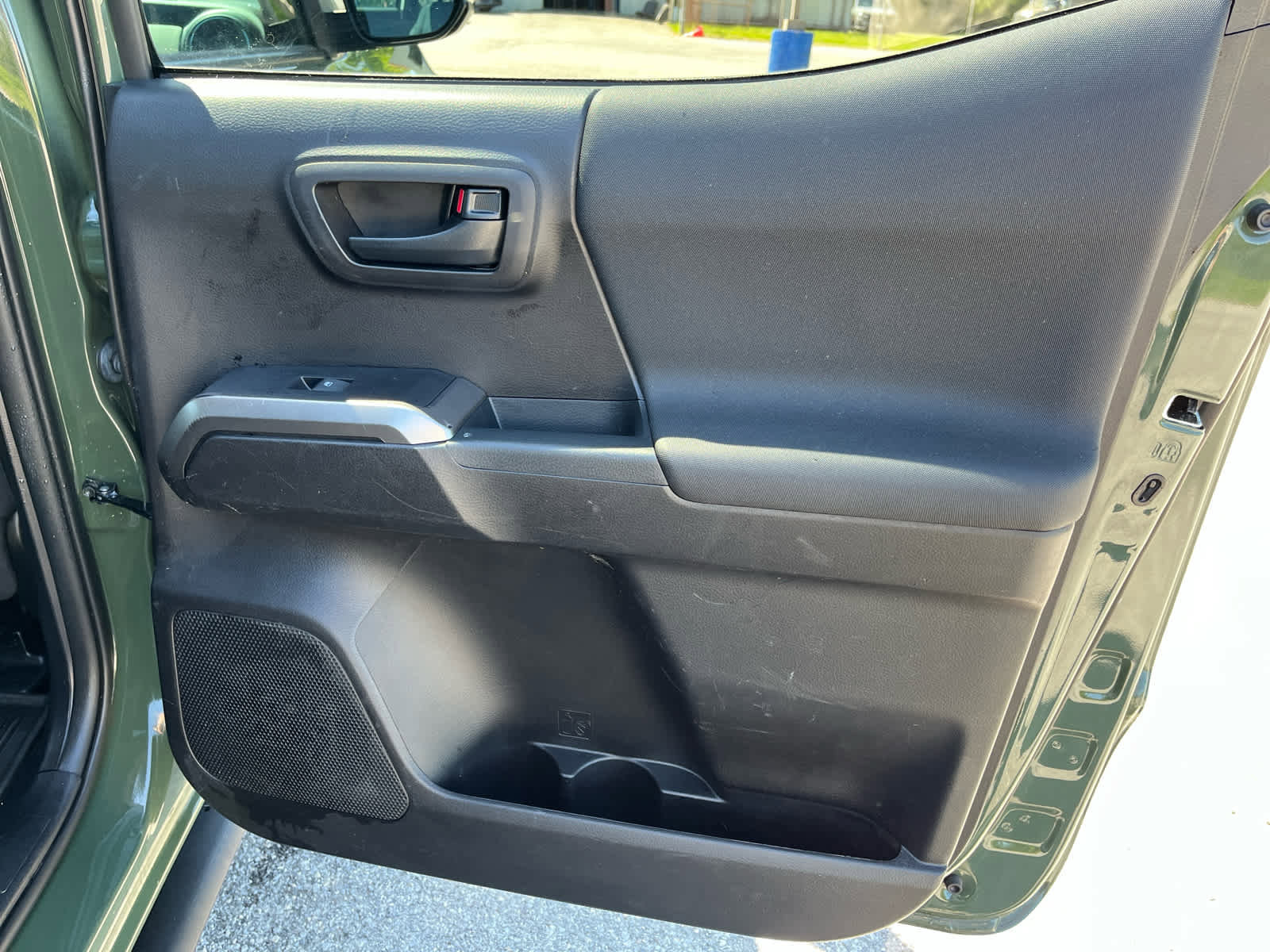 Used 2021 Toyota Tacoma SR5 w/ Trail Edition AWD/4WD image 30