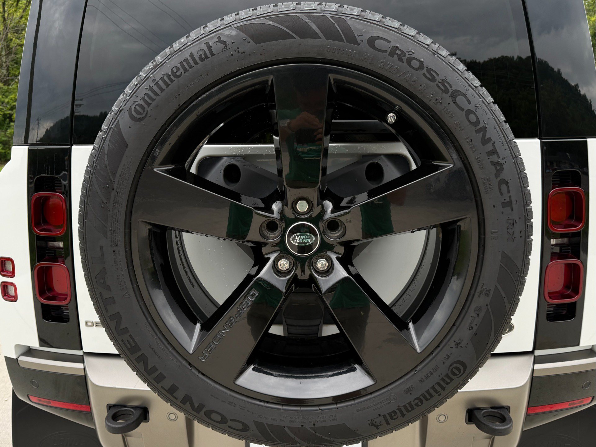 Used 2021 Land Rover Defender 110 X-Dynamic HSE AWD/4WD image 55