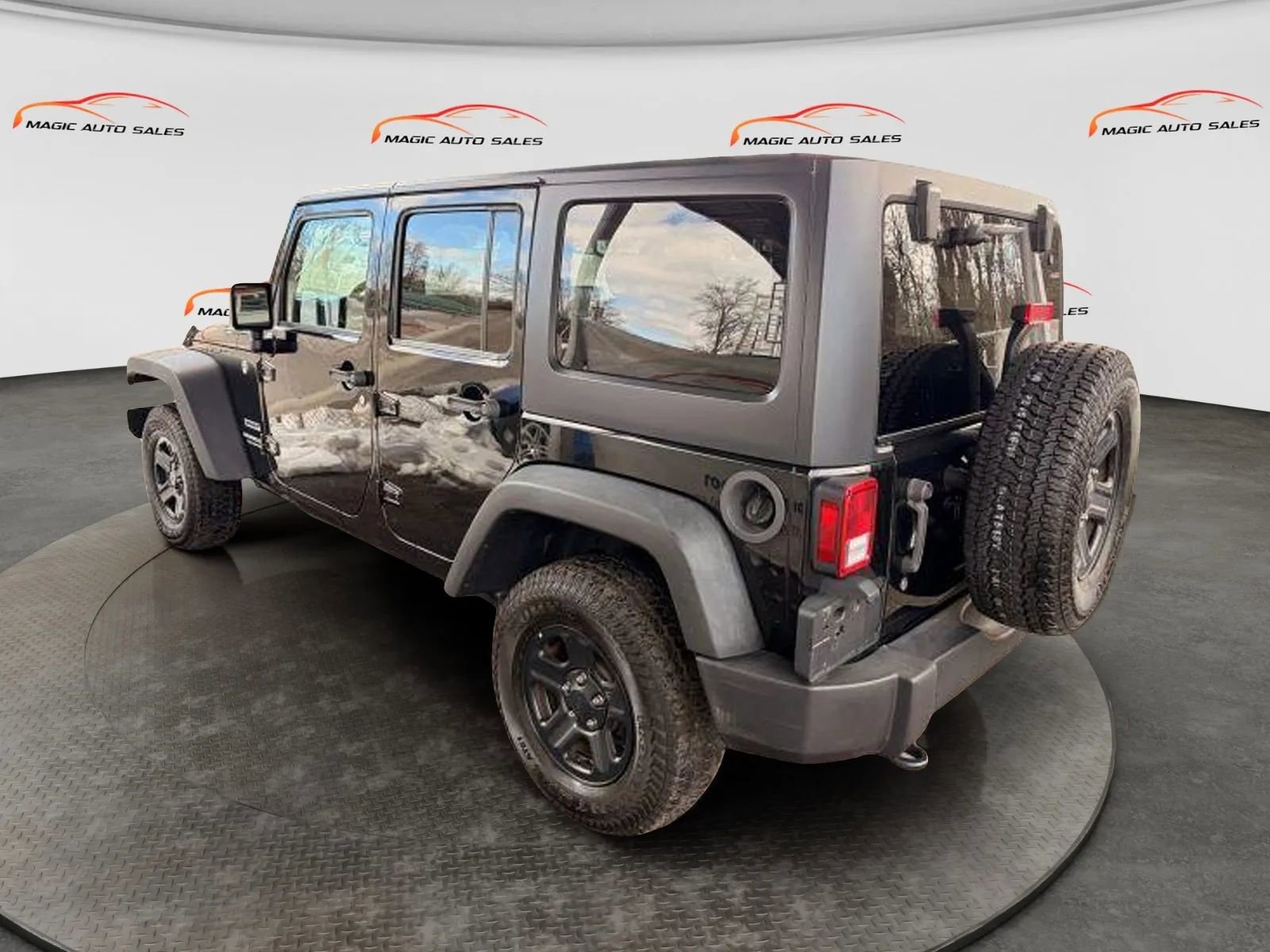 Used 2016 Jeep Wrangler Unlimited Sport w/ Connectivity Group image 8