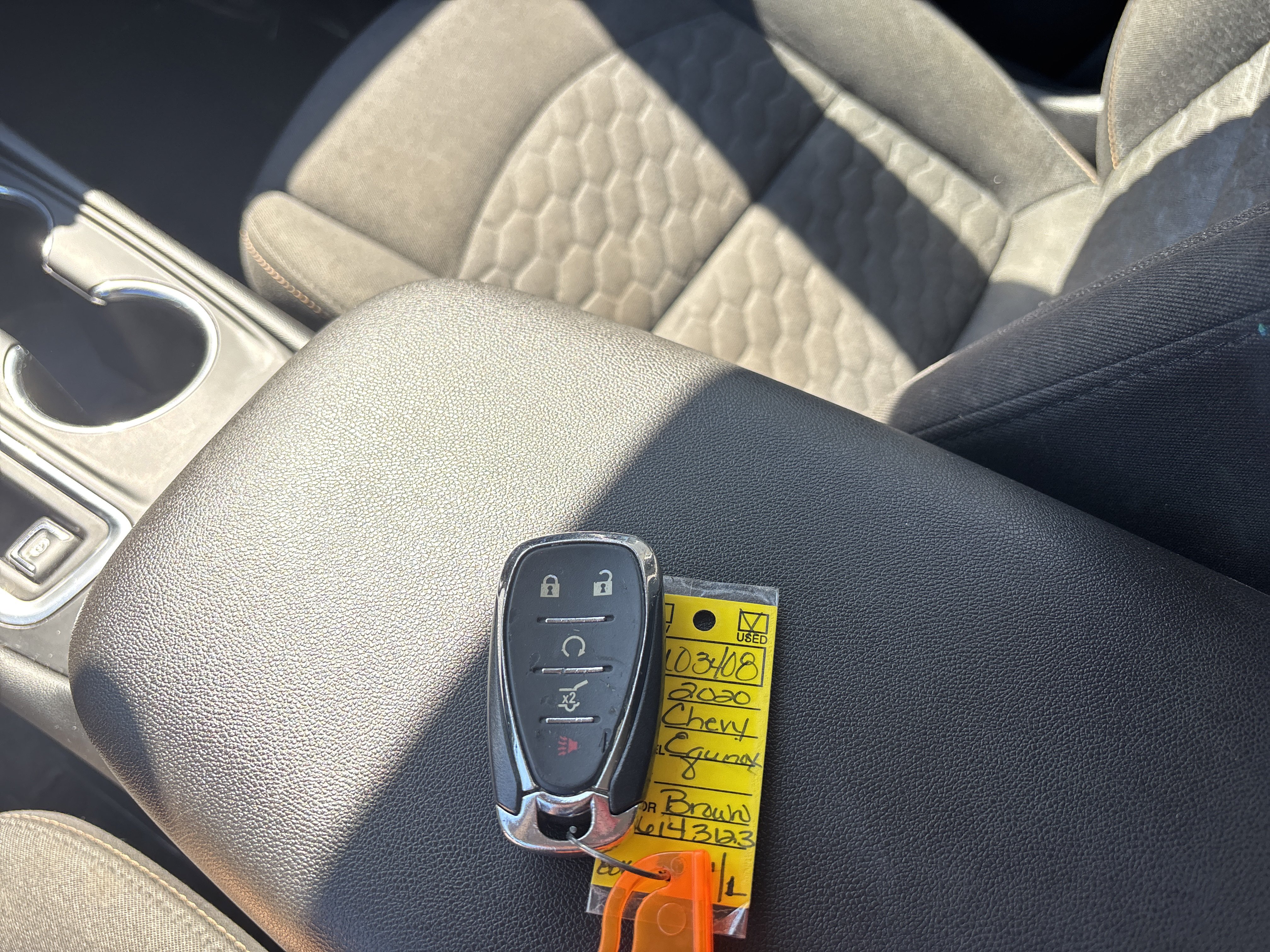 Used 2020 Chevrolet Equinox LT FWD image 28