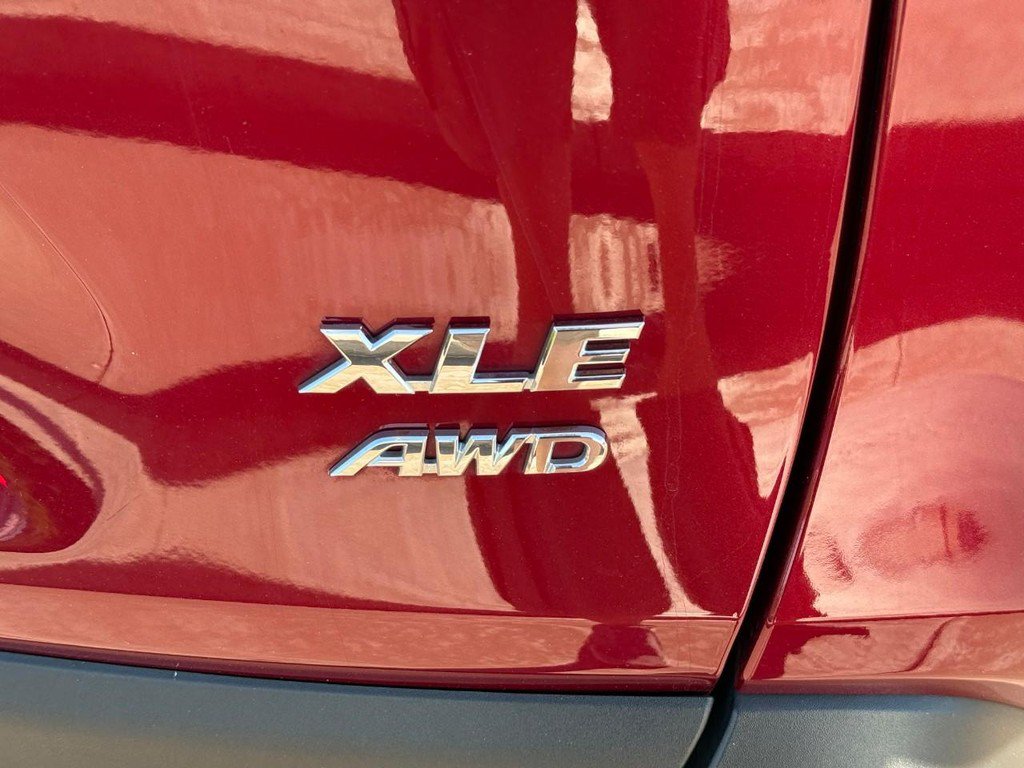 Certified 2025 Toyota RAV4 XLE AWD/4WD image 6