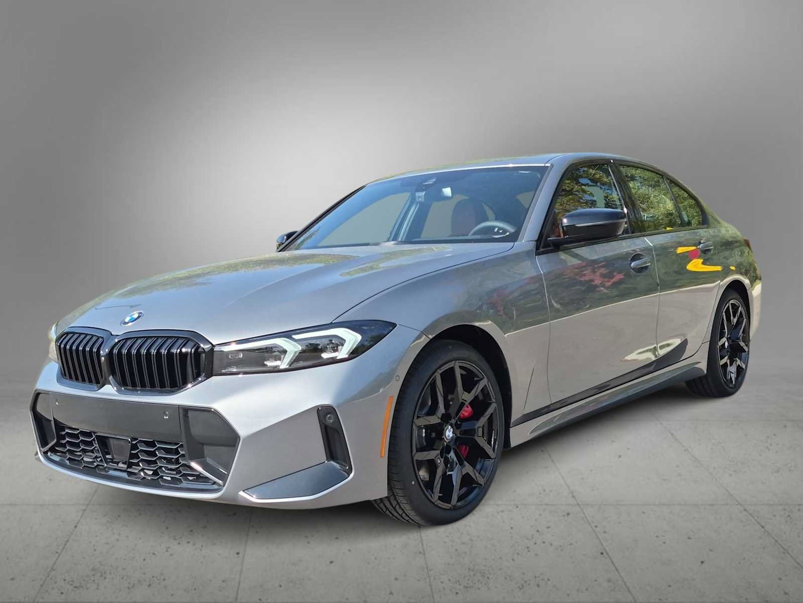 New 2026 BMW 330i xDrive Sedan w/ M Sport Package AWD/4WD image 4
