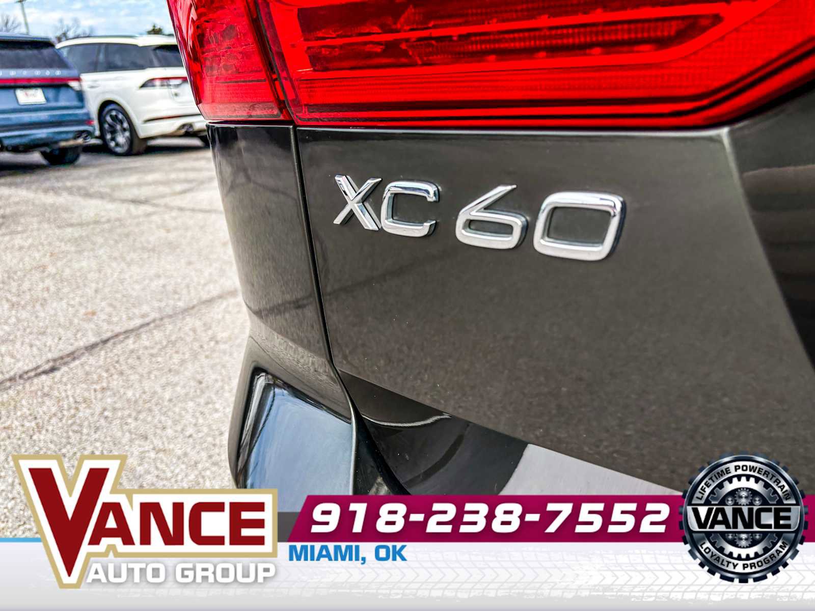 Used 2018 Volvo XC60 T6 Inscription w/ Advanced Package image 10