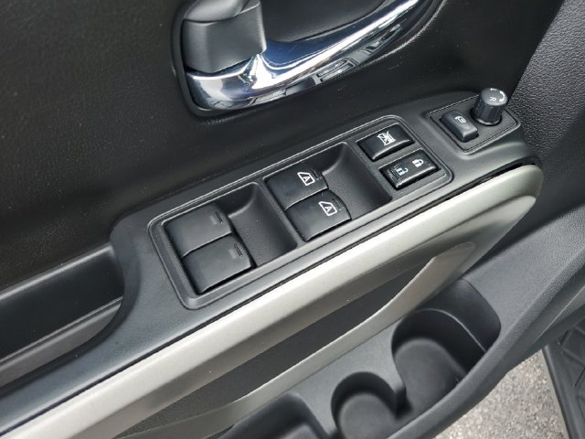 Used 2015 Nissan Armada Platinum w/ 2nd Row Captain Seat Package AWD/4WD image 21